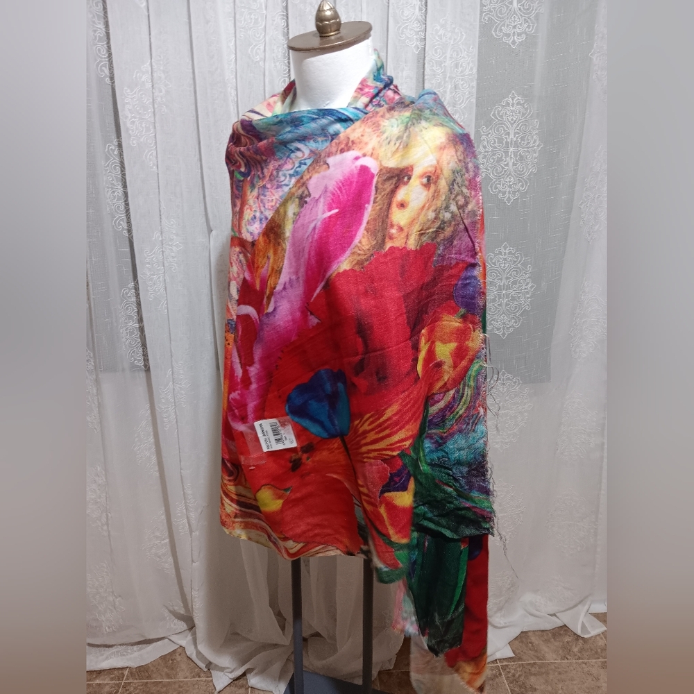 KUTCH AANGAN ( Silk fabric) - Picture 4 of 7